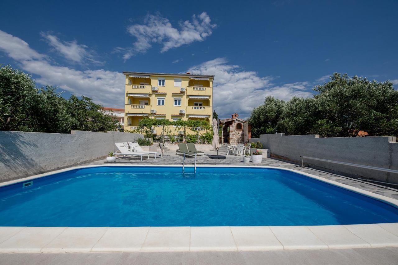 Casa Surya - With Sea View And Swimming Pool Apartman Barbat na Rabu