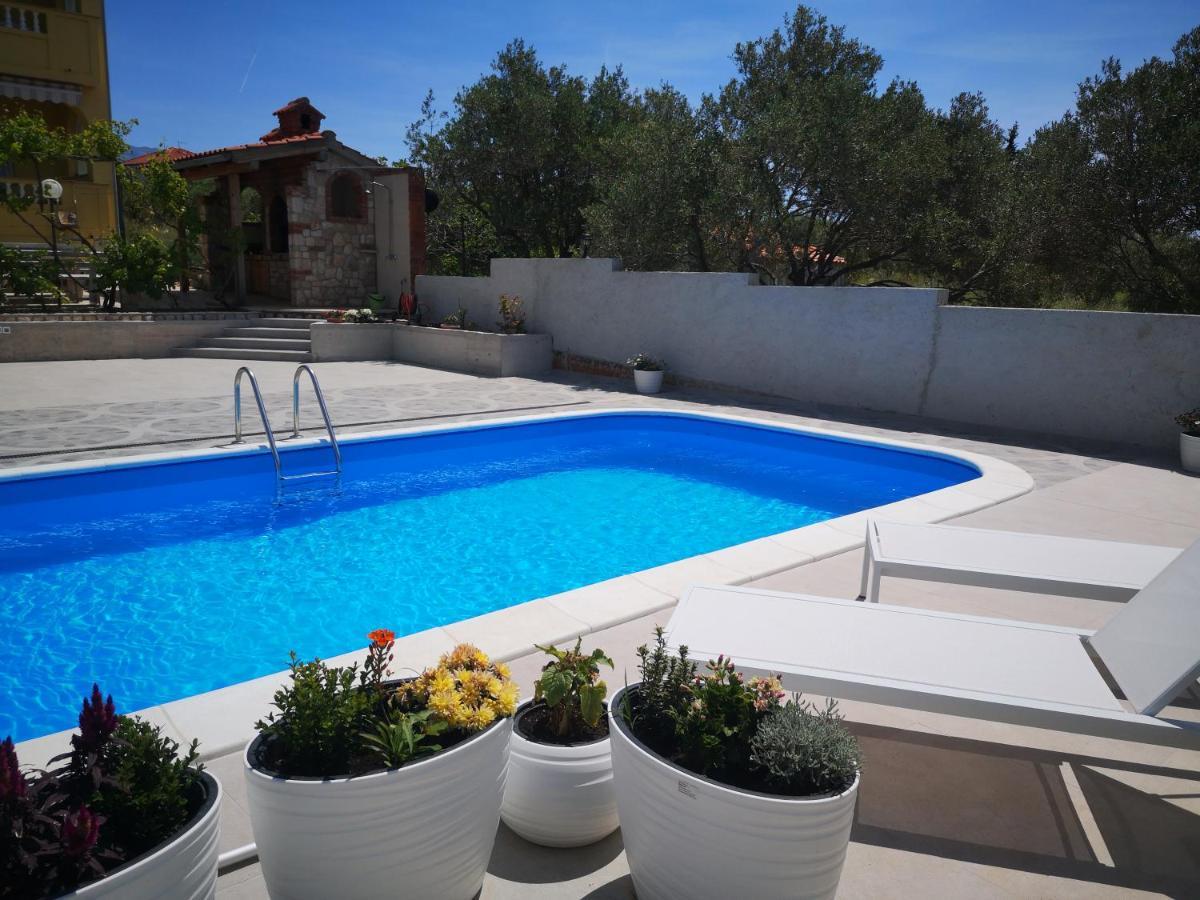Casa Surya - With Sea View And Swimming Pool Apartamento Barbat na Rabu