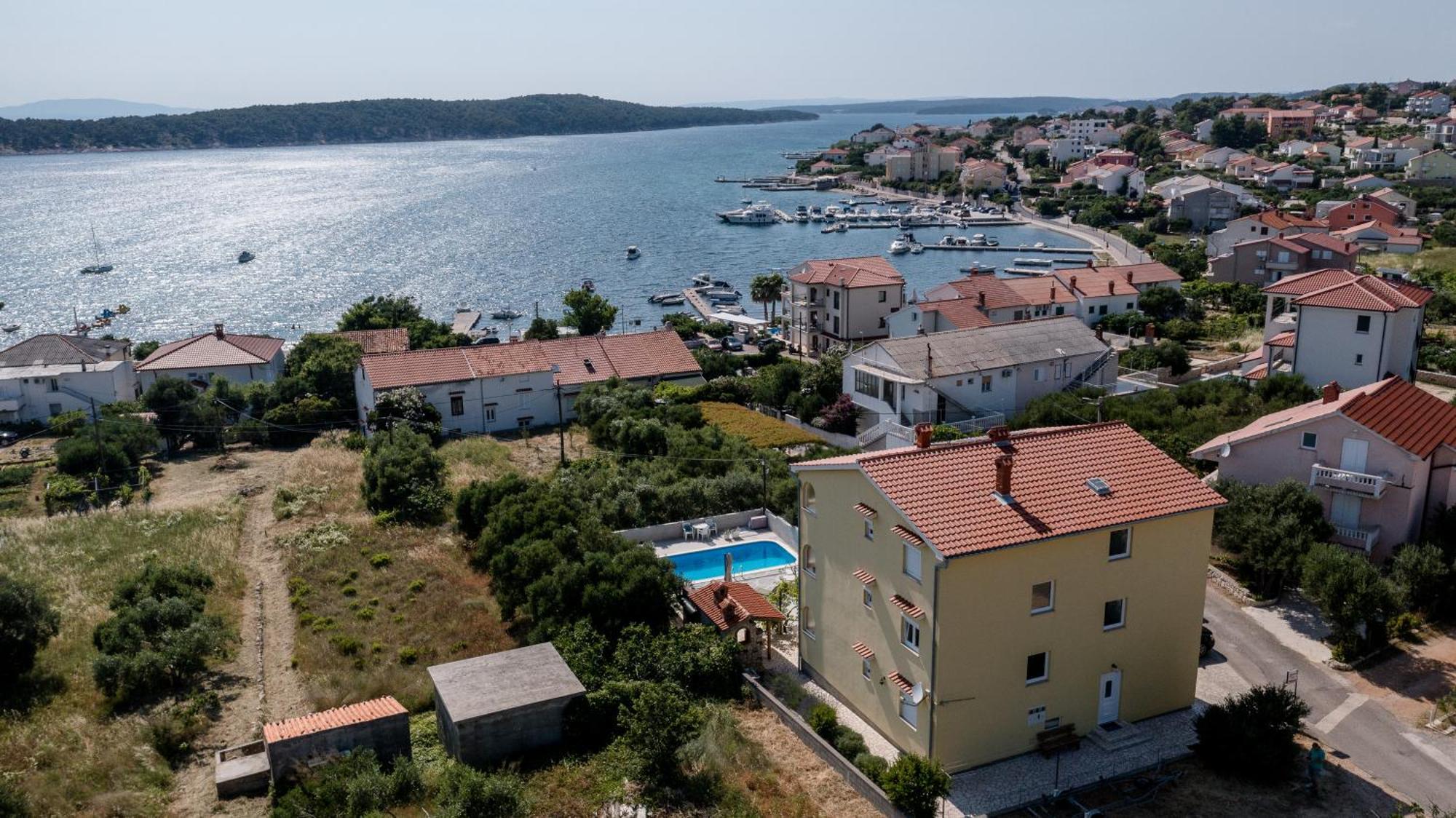 Casa Surya - With Sea View And Swimming Pool Apartamento Barbat na Rabu